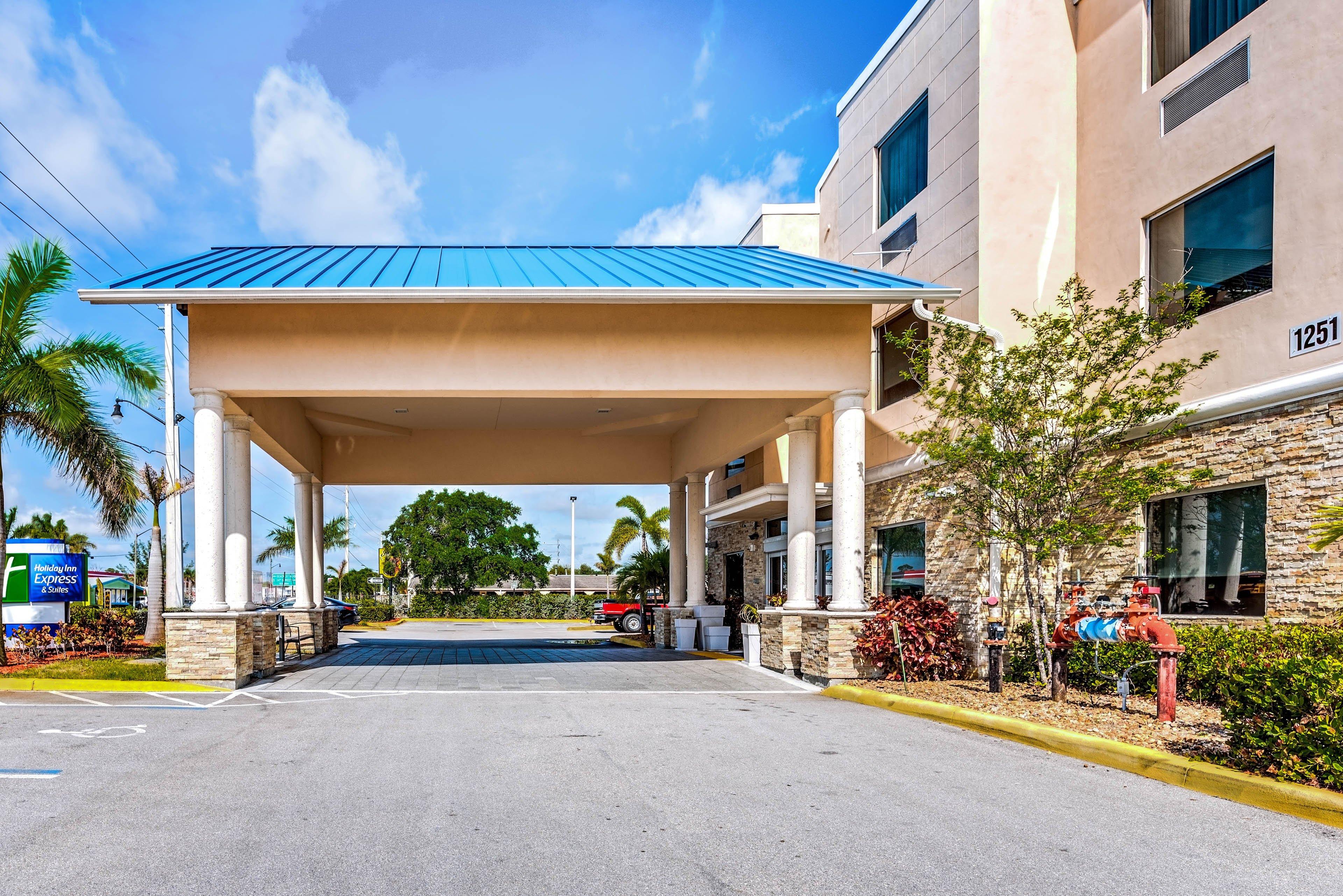 Holiday Inn Express & Suites Lantana By Ihg Kültér fotó